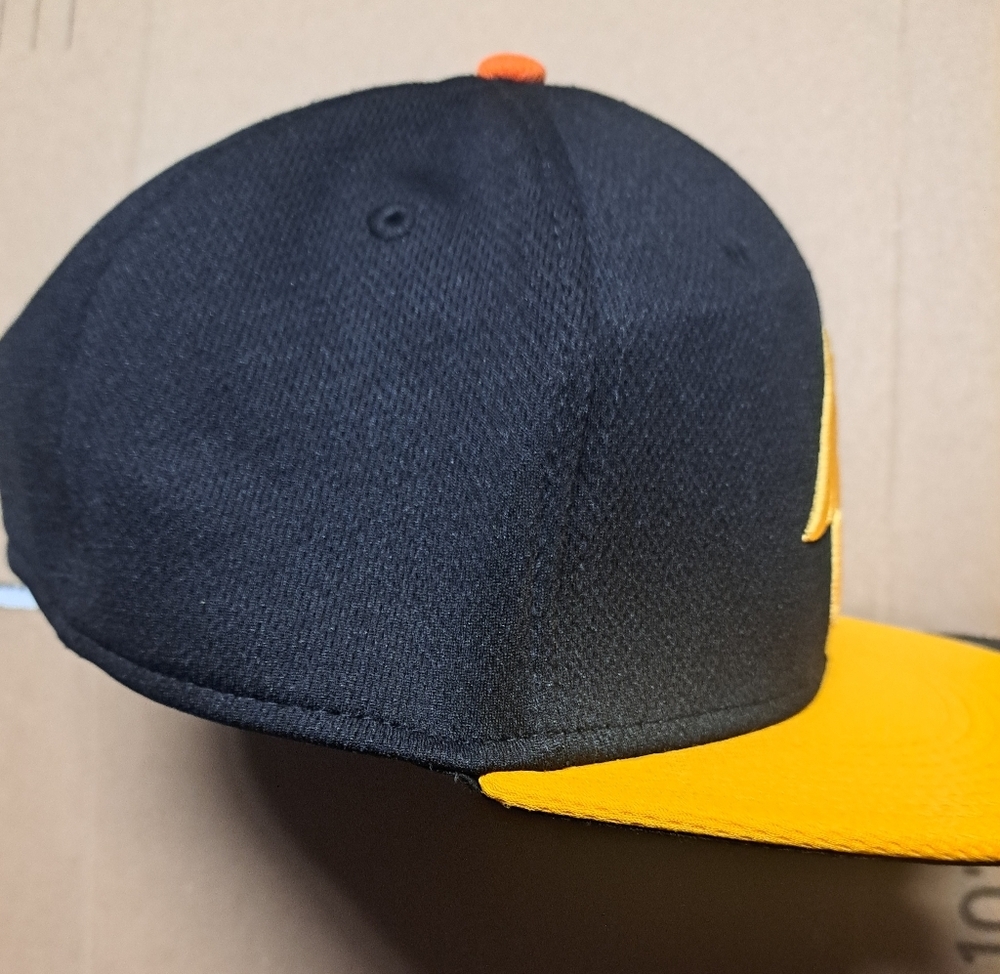 OC SPORTS Black and Gold Baseball Cap YOLO High Wheelers. - Picture 4 of 7